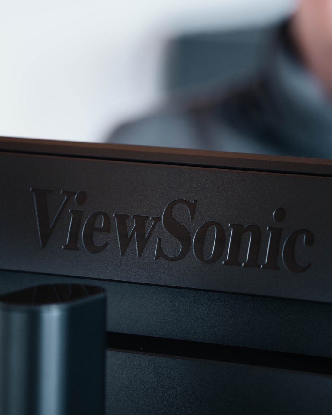 The monitor, close up